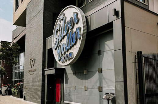 Dina's Tavern, music venue in Toronto, at 486 Spadina Ave